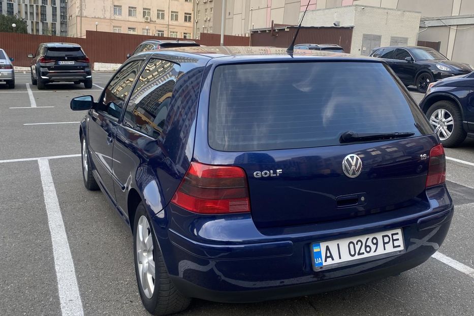 Продам Volkswagen Golf IV 2000 года в Киеве