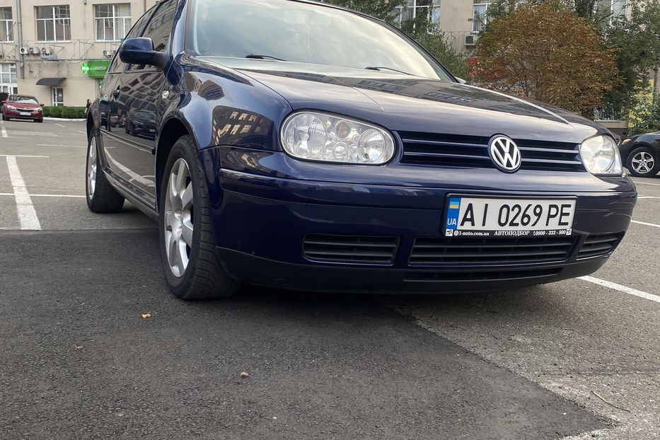 Продам Volkswagen Golf IV 2000 года в Киеве