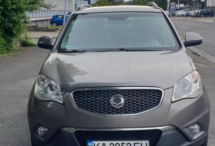 Продам SsangYong Korando 2.0D MT (175 к.с.) 4WD 2012 года в Киеве