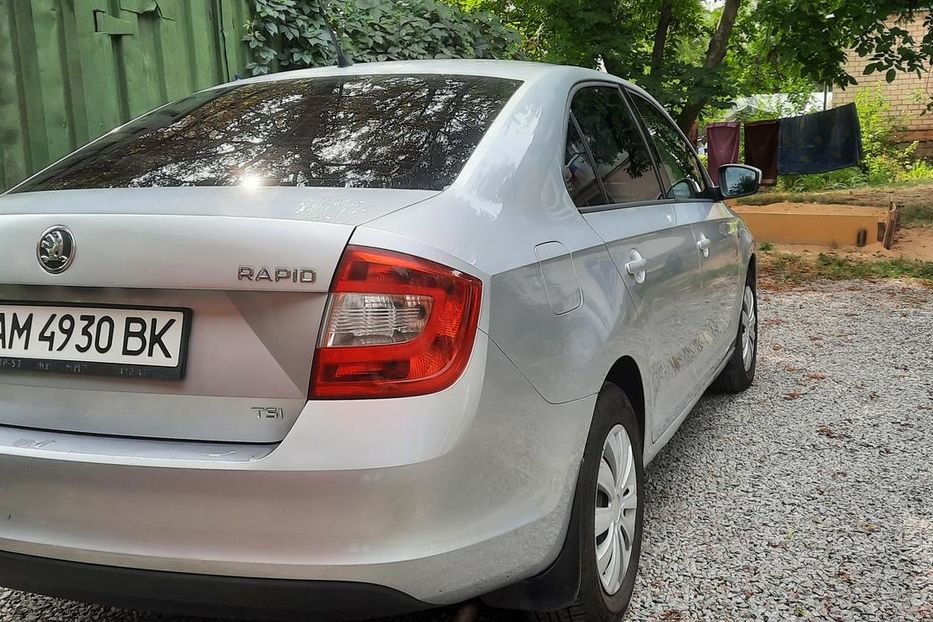 Продам Skoda Rapid 2013 года в Житомире