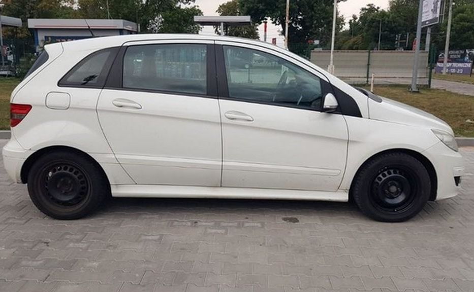 Продам Mercedes-Benz B 180 2008 года в Киеве