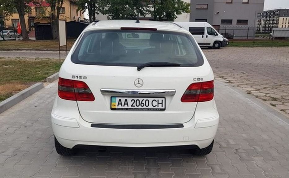 Продам Mercedes-Benz B 180 2008 года в Киеве