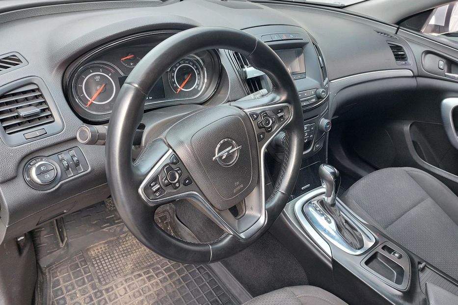 Продам Opel Insignia Дизель Автомат  2015 года в Киеве