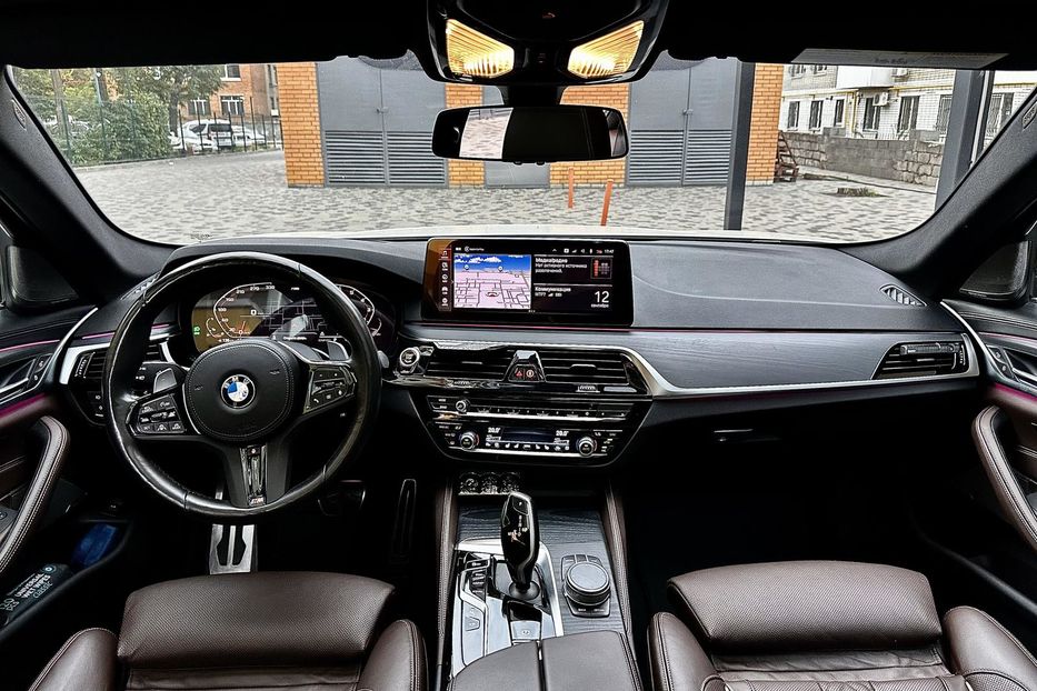 Продам BMW 540 xDrive 2021 года в Днепре