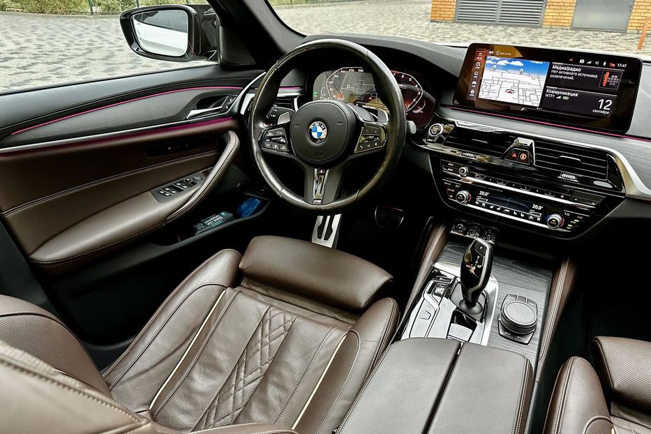 Продам BMW 540 xDrive 2021 года в Днепре