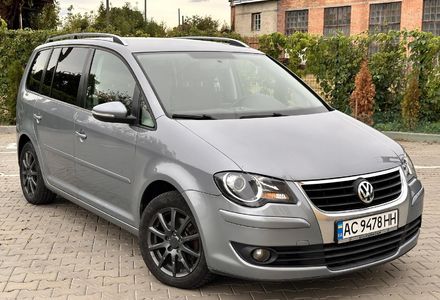 Продам Volkswagen Touran 2010 года в Луцке