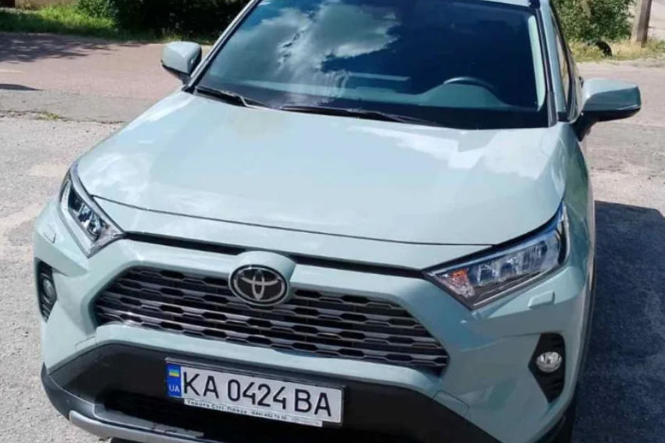 Продам Toyota Rav 4 2020 года в Киеве