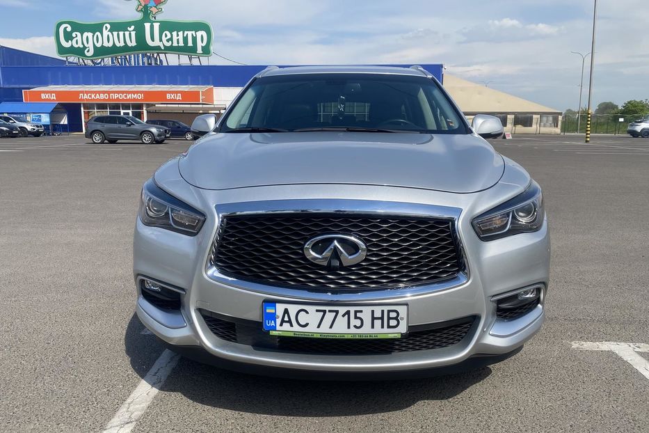 Продам Infiniti QX60 2016 года в Луцке