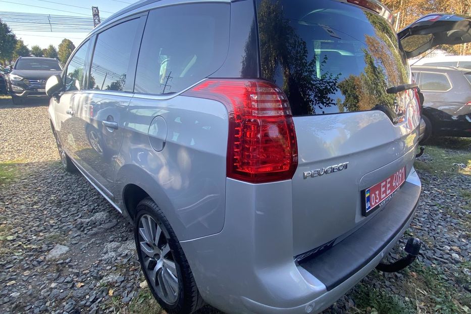 Продам Peugeot 5008 2014 года в Луцке