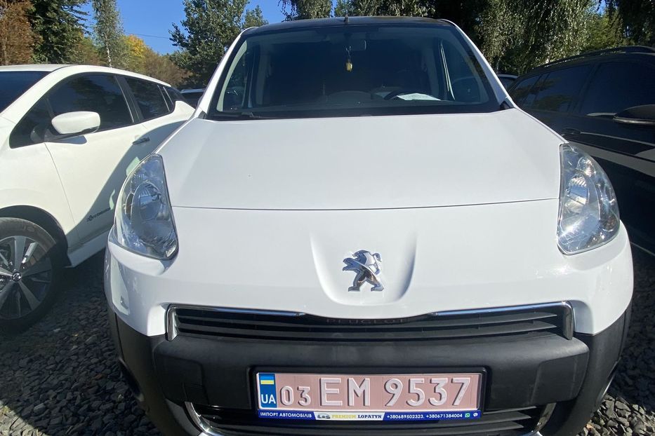 Продам Peugeot Partner пасс. 2014 года в Луцке