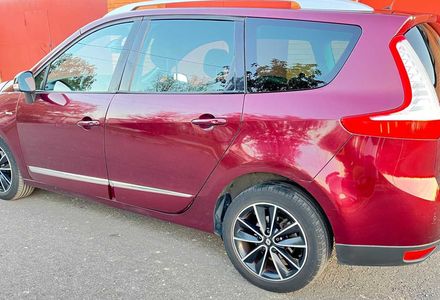 Продам Renault Grand Scenic III Bose 2013 года в Киеве