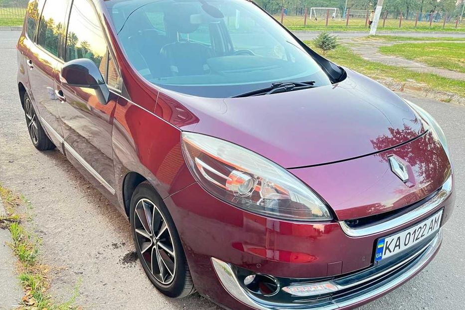 Продам Renault Grand Scenic III Bose 2013 года в Киеве