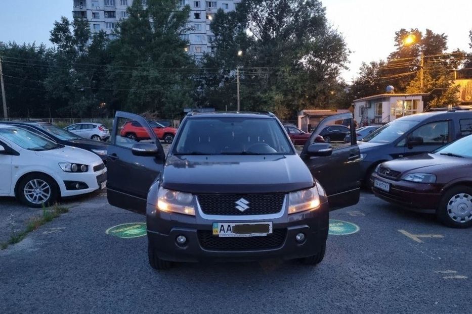 Продам Suzuki Grand Vitara 2010 года в Киеве