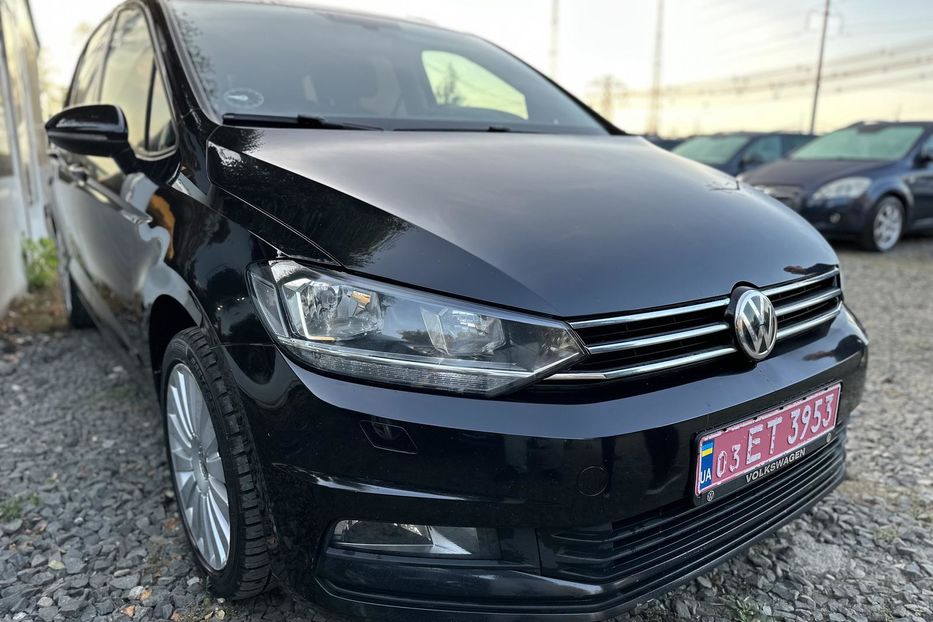 Продам Volkswagen Touran 2017 года в Луцке