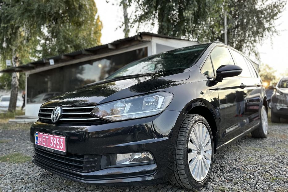 Продам Volkswagen Touran 2017 года в Луцке