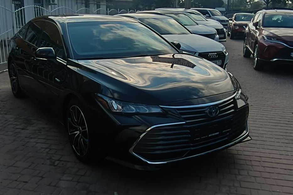 Продам Toyota Avalon 2020 года в Одессе