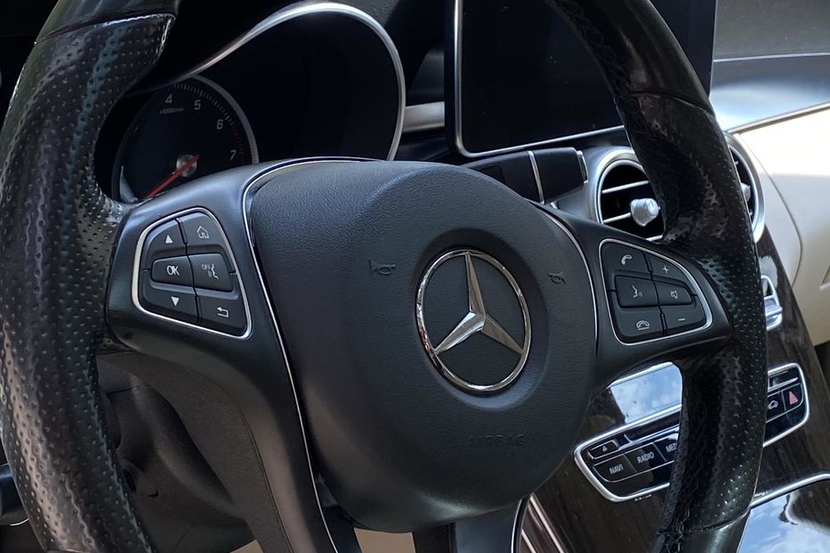 Продам Mercedes-Benz C-Class 2015 года в Киеве