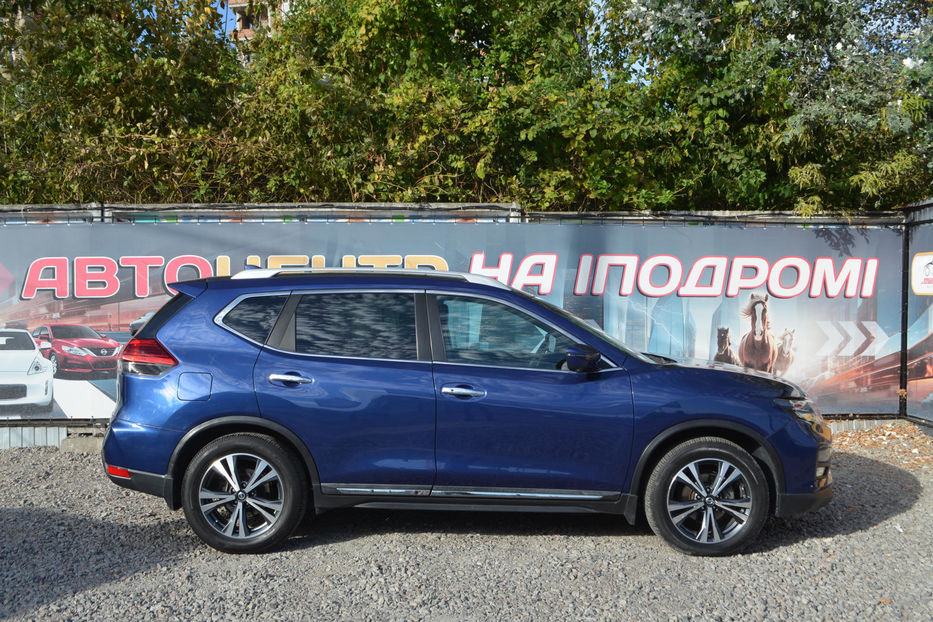 Продам Nissan Rogue 2017 года в Киеве