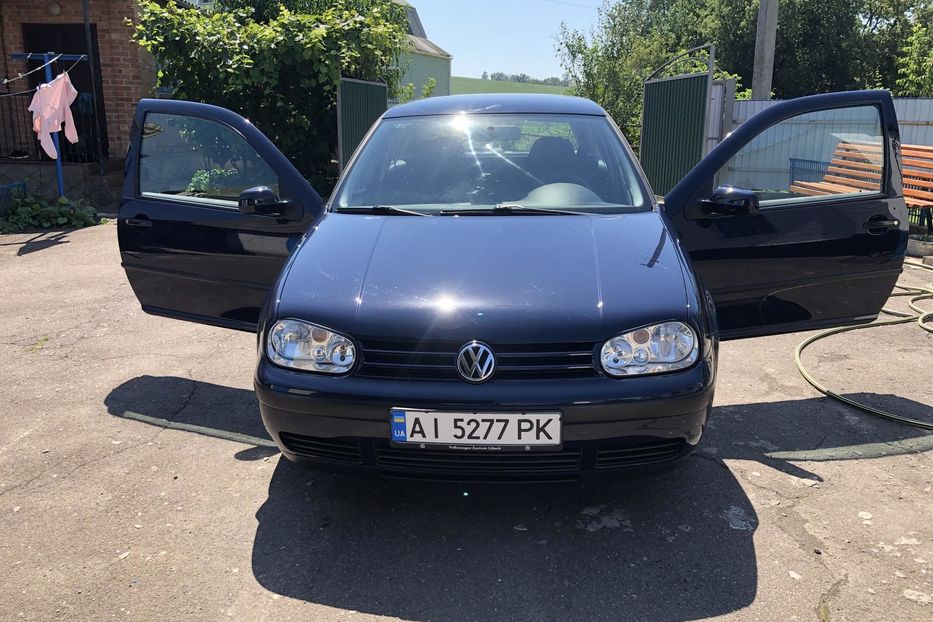 Продам Volkswagen Golf IV 1999 года в Киеве