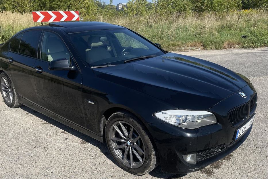 Продам BMW 535 535ih 225kw 2012 года в Киеве