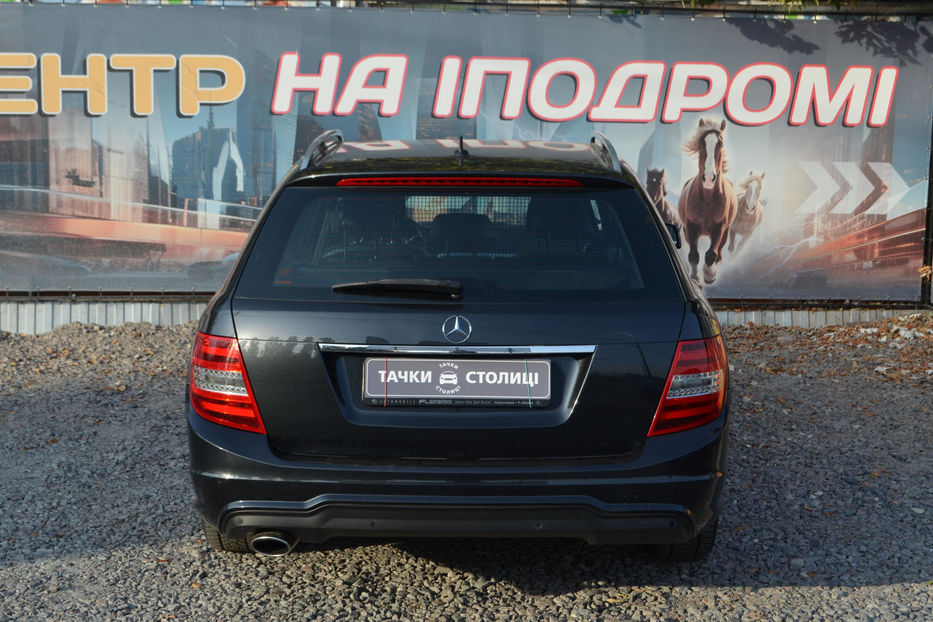 Продам Mercedes-Benz C-Class 2014 года в Киеве