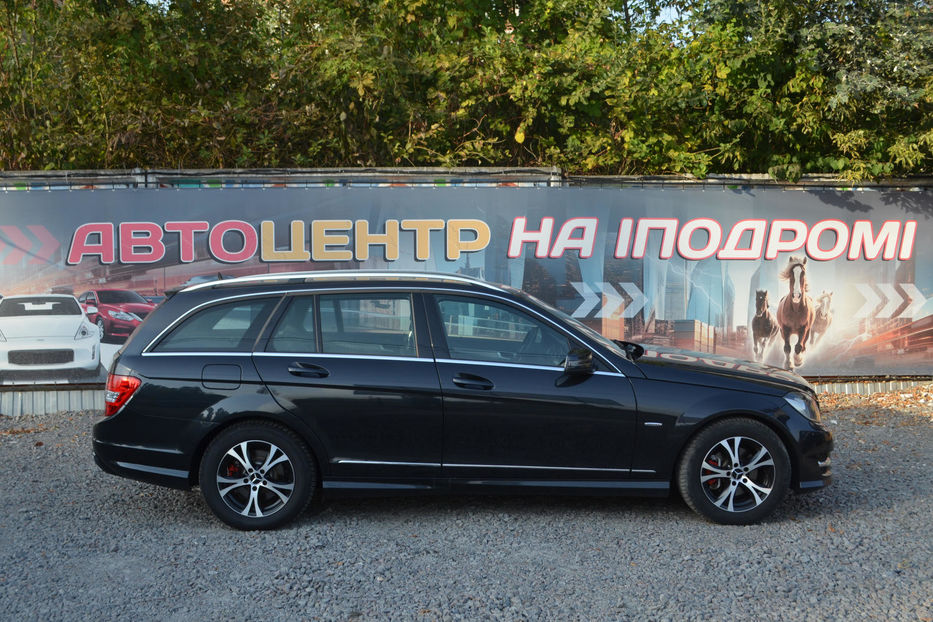 Продам Mercedes-Benz C-Class 2014 года в Киеве