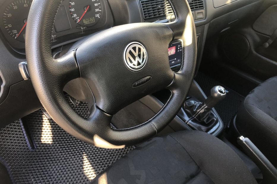 Продам Volkswagen Golf IV 1999 года в Киеве