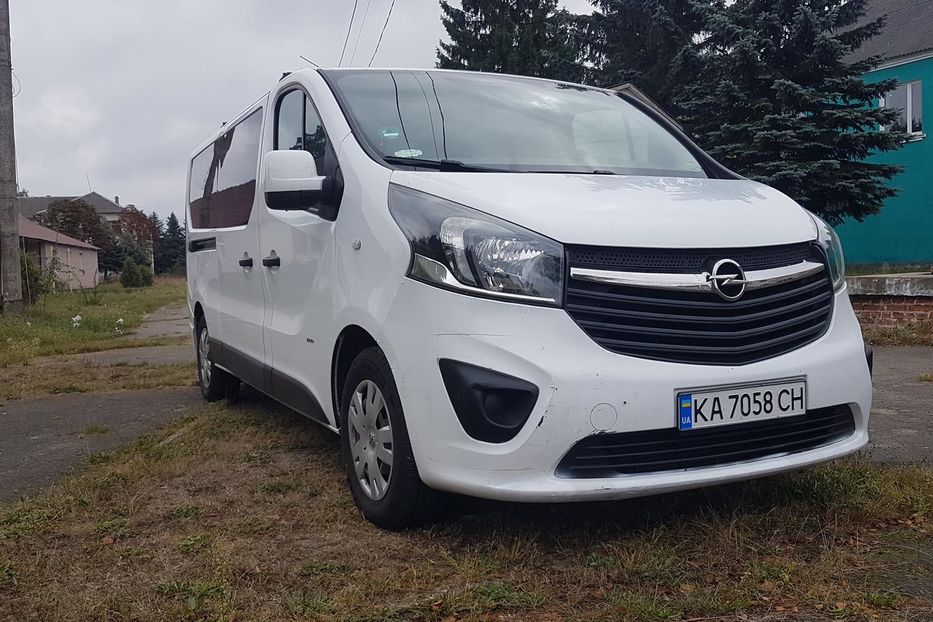 Продам Opel Vivaro пасс. 2016 года в г. Любомль, Волынская область