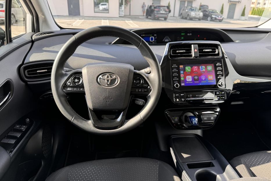 Продам Toyota Prius 2019 года в Ровно