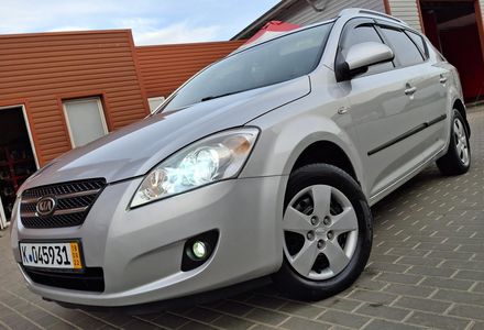 Продам Kia Ceed SW 1.6 CRDI LX 2008 года в Луцке