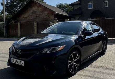 Продам Toyota Camry 2018 года в Киеве