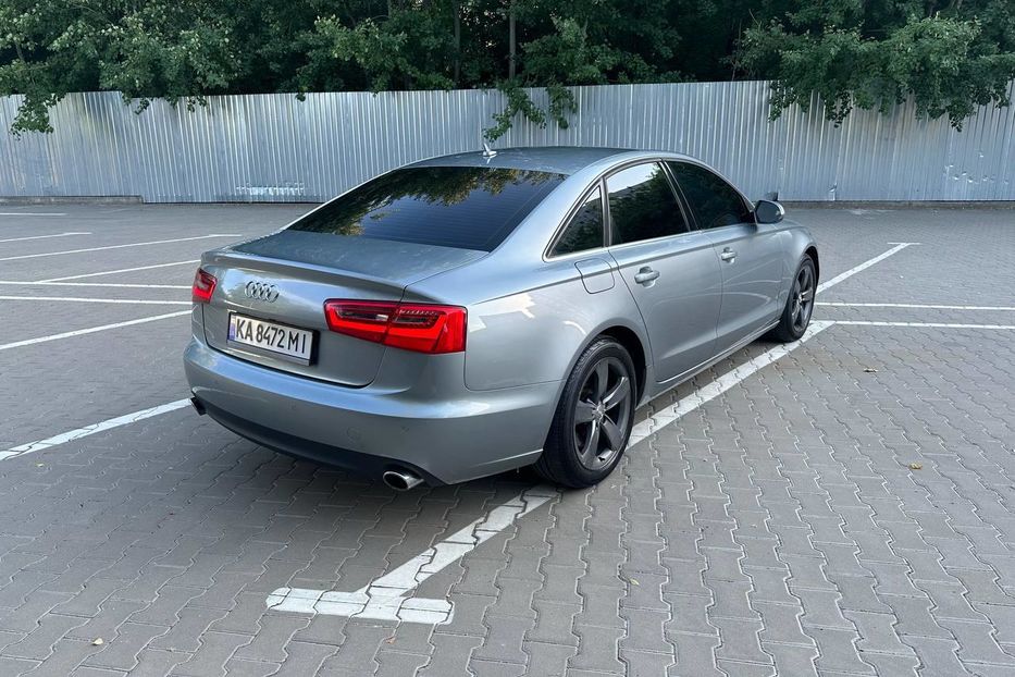 Продам Audi A6 2013 года в Киеве