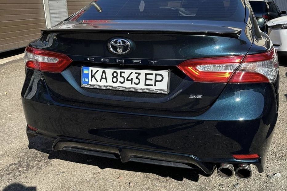 Продам Toyota Camry 2018 года в Киеве