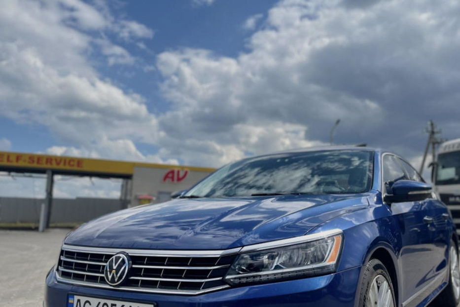 Продам Volkswagen Passat B8 1.8 TSI SEL  2016 года в Луцке