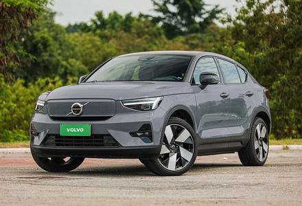 Продам Volvo A C40 RECHARGE ULTIMATE 2022 года в Харькове