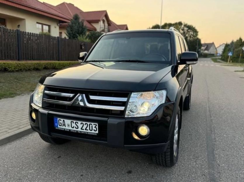 Продам Mitsubishi Pajero 2021 года в Киеве