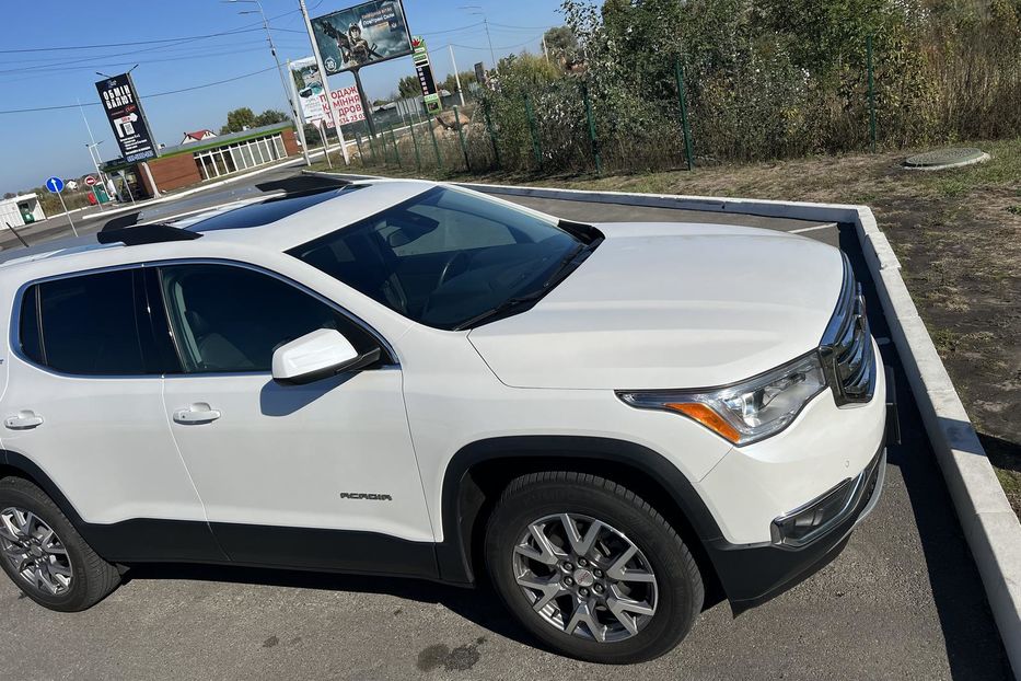 Продам GMC Acadia SLT 2016 года в Киеве