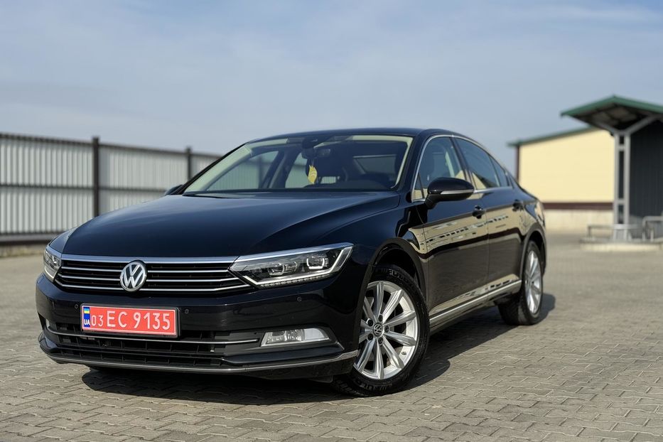 Продам Volkswagen Passat B8 HighLine 2018 года в Луцке