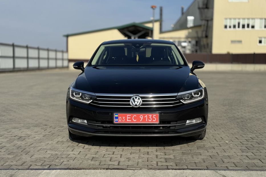 Продам Volkswagen Passat B8 HighLine 2018 года в Луцке