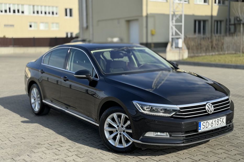 Продам Volkswagen Passat B8 HighLine 2018 года в Луцке