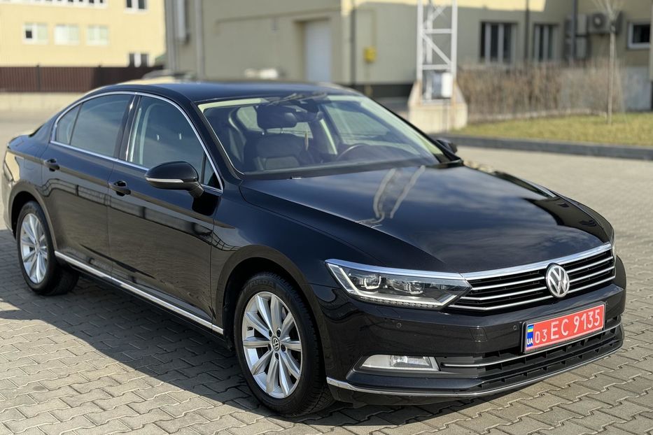 Продам Volkswagen Passat B8 HighLine 2018 года в Луцке