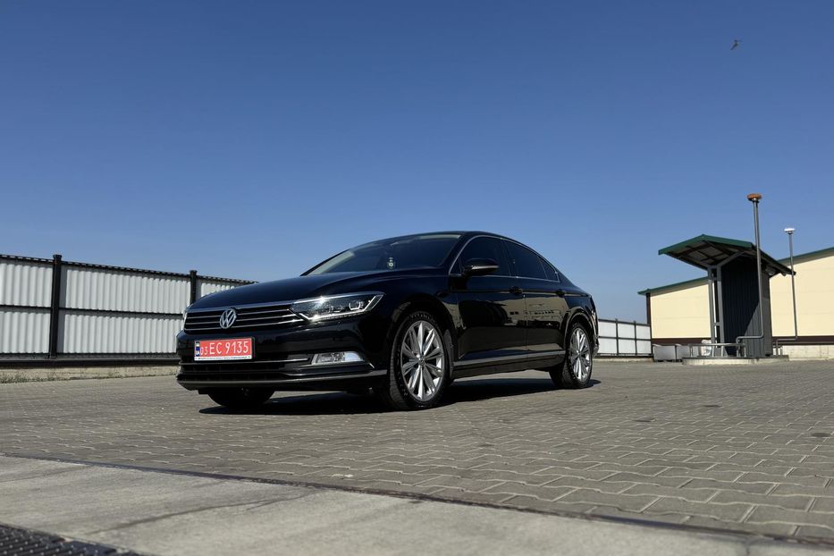 Продам Volkswagen Passat B8 HighLine 2018 года в Луцке