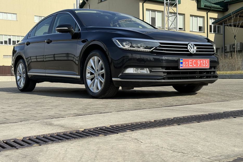 Продам Volkswagen Passat B8 HighLine 2018 года в Луцке