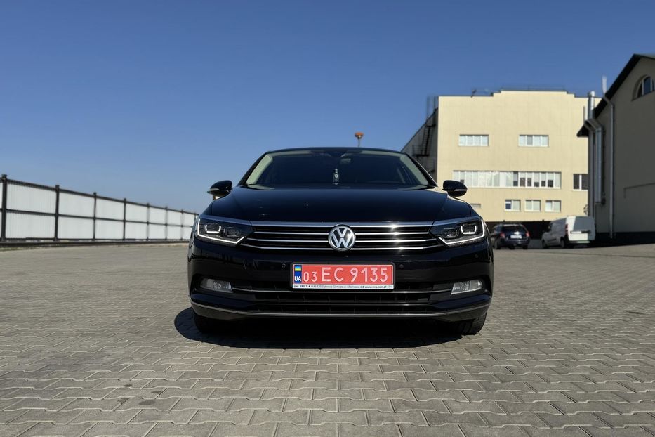 Продам Volkswagen Passat B8 HighLine 2018 года в Луцке