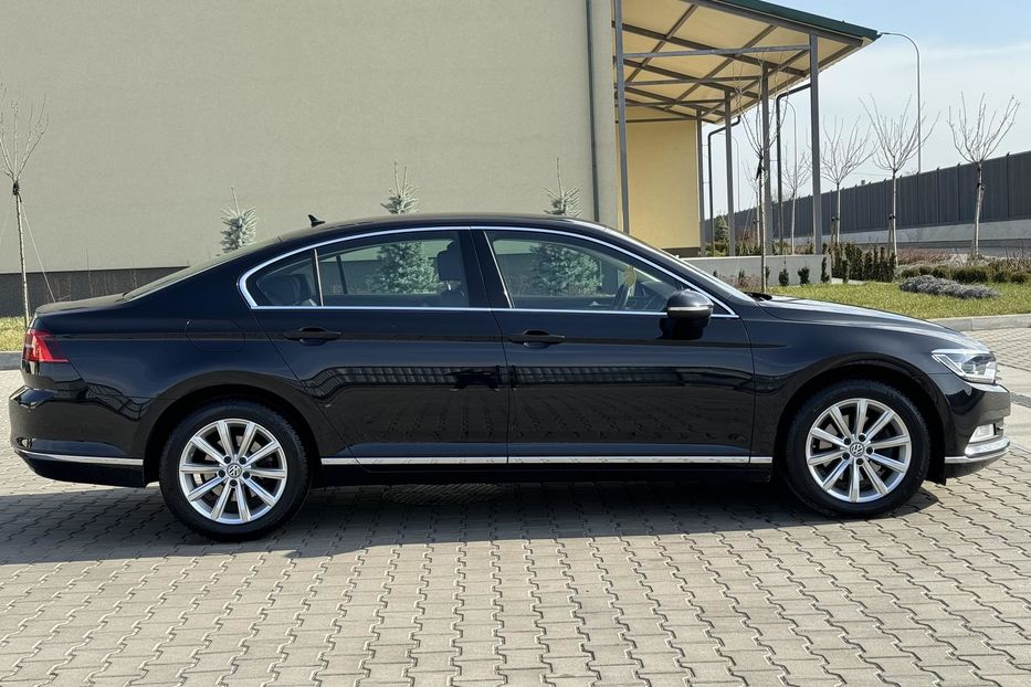 Продам Volkswagen Passat B8 HighLine 2018 года в Луцке