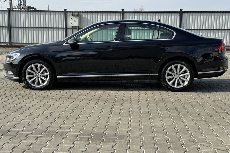 Продам Volkswagen Passat B8 HighLine 2018 года в Луцке