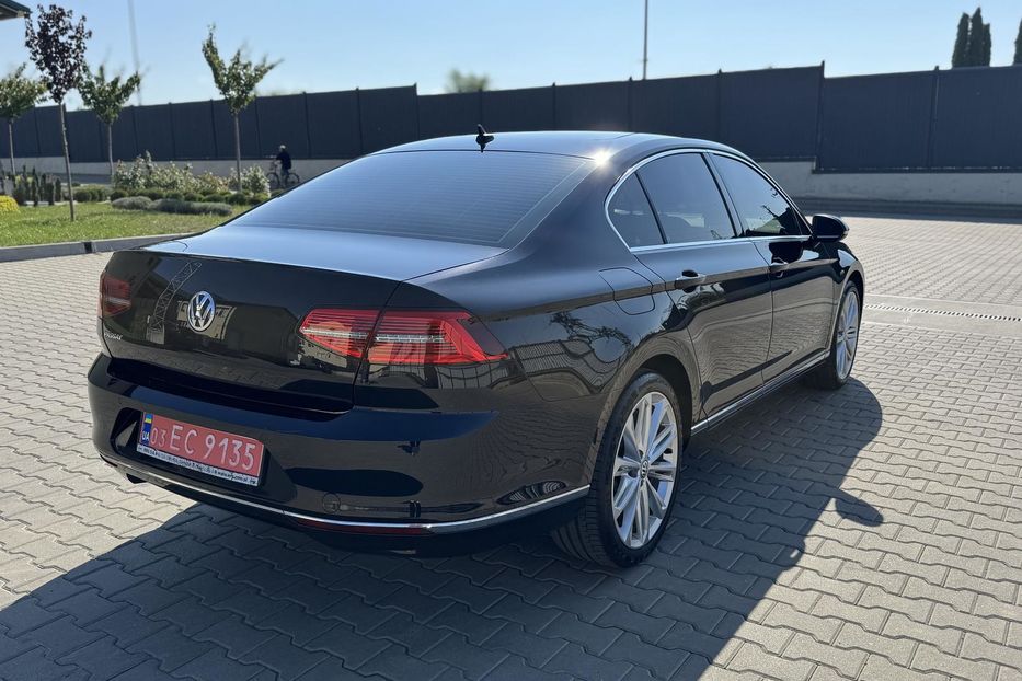 Продам Volkswagen Passat B8 HighLine 2018 года в Луцке