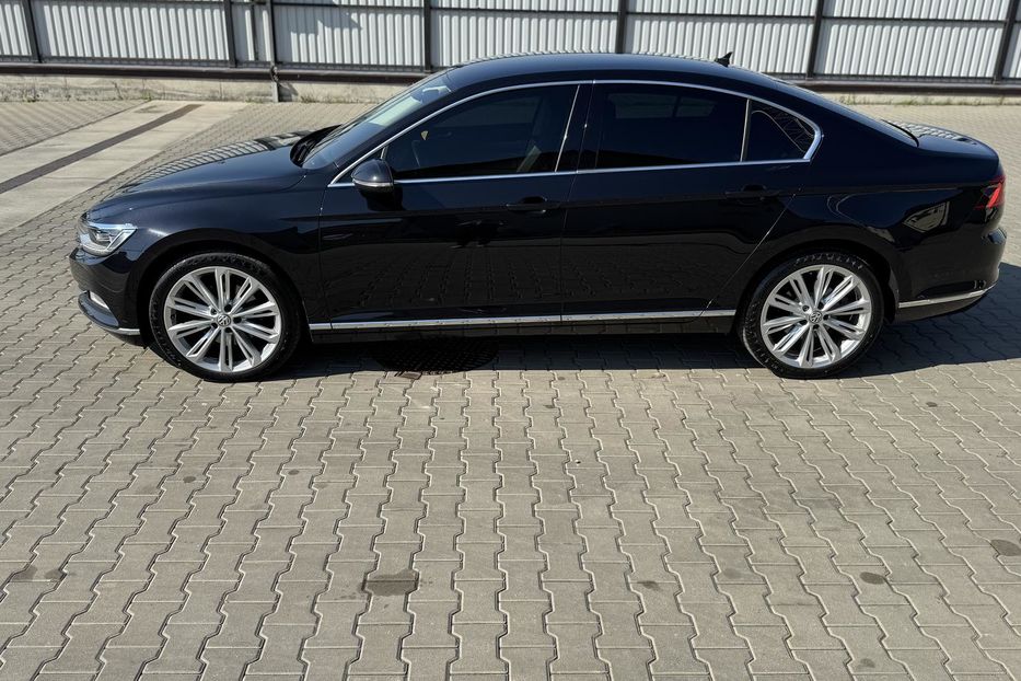 Продам Volkswagen Passat B8 HighLine 2018 года в Луцке