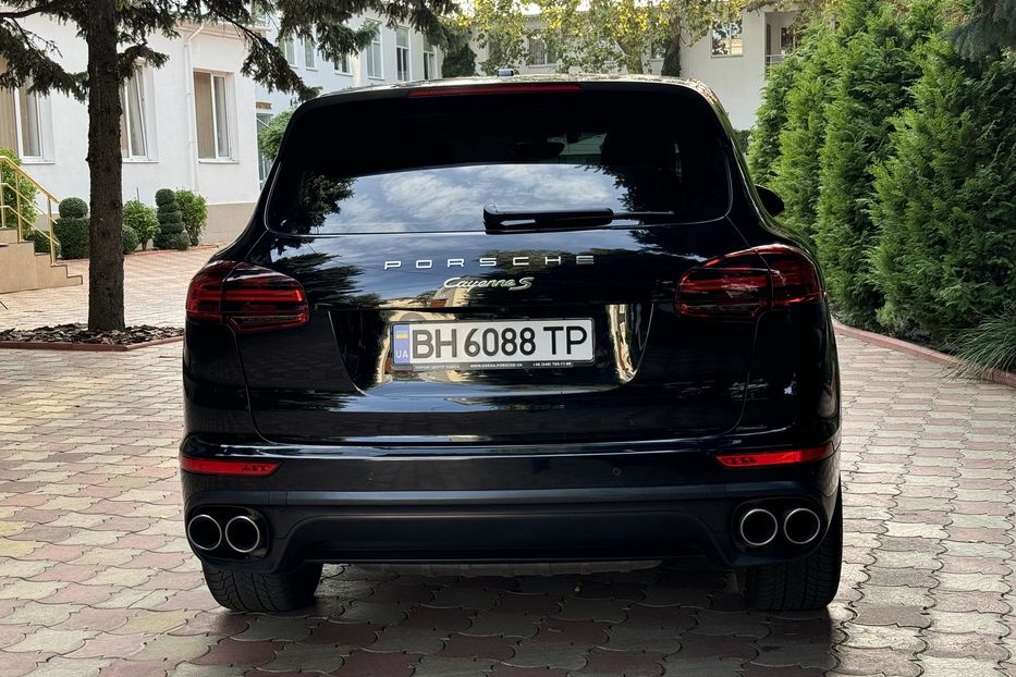 Продам Porsche Cayenne Plug-in Hybrid 2016 года в Одессе