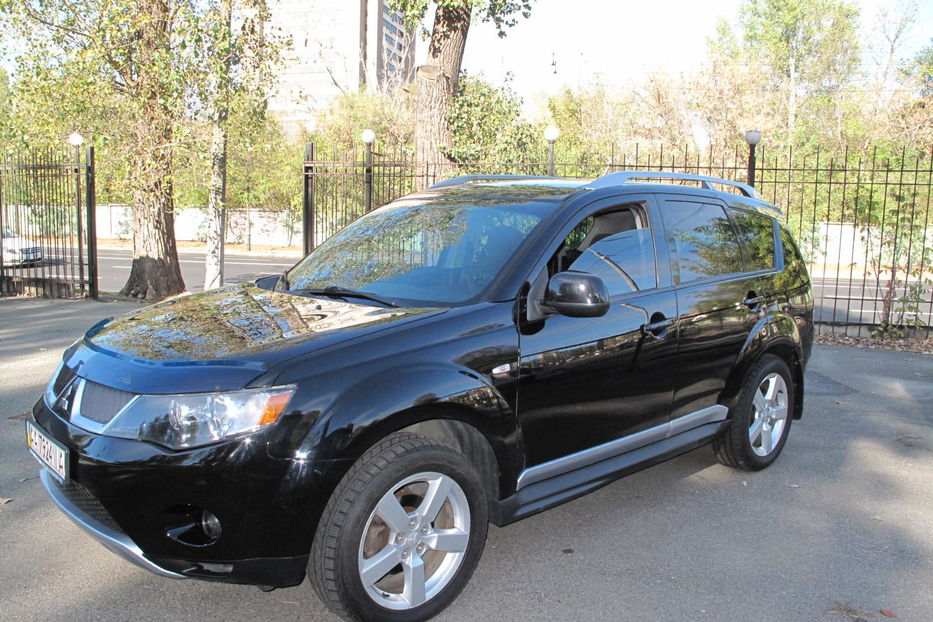 Продам Mitsubishi Outlander XL AWD 2008 года в Киеве